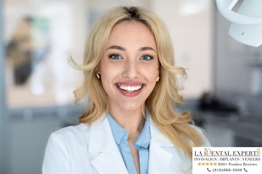beautiful-woman-orthodontist-smiling-in-orthodontics-clinic