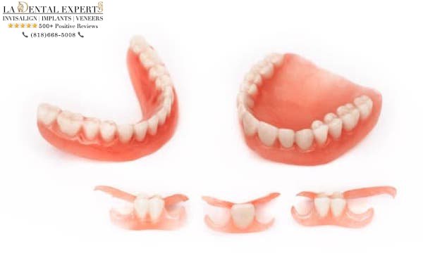 partial-dentures-on-a-white-background-at-best-la-dental-clinic